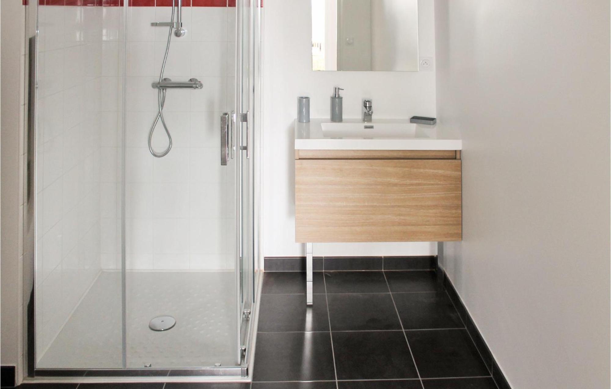 Beautiful Home In Erdeven With Kitchenette Dış mekan fotoğraf