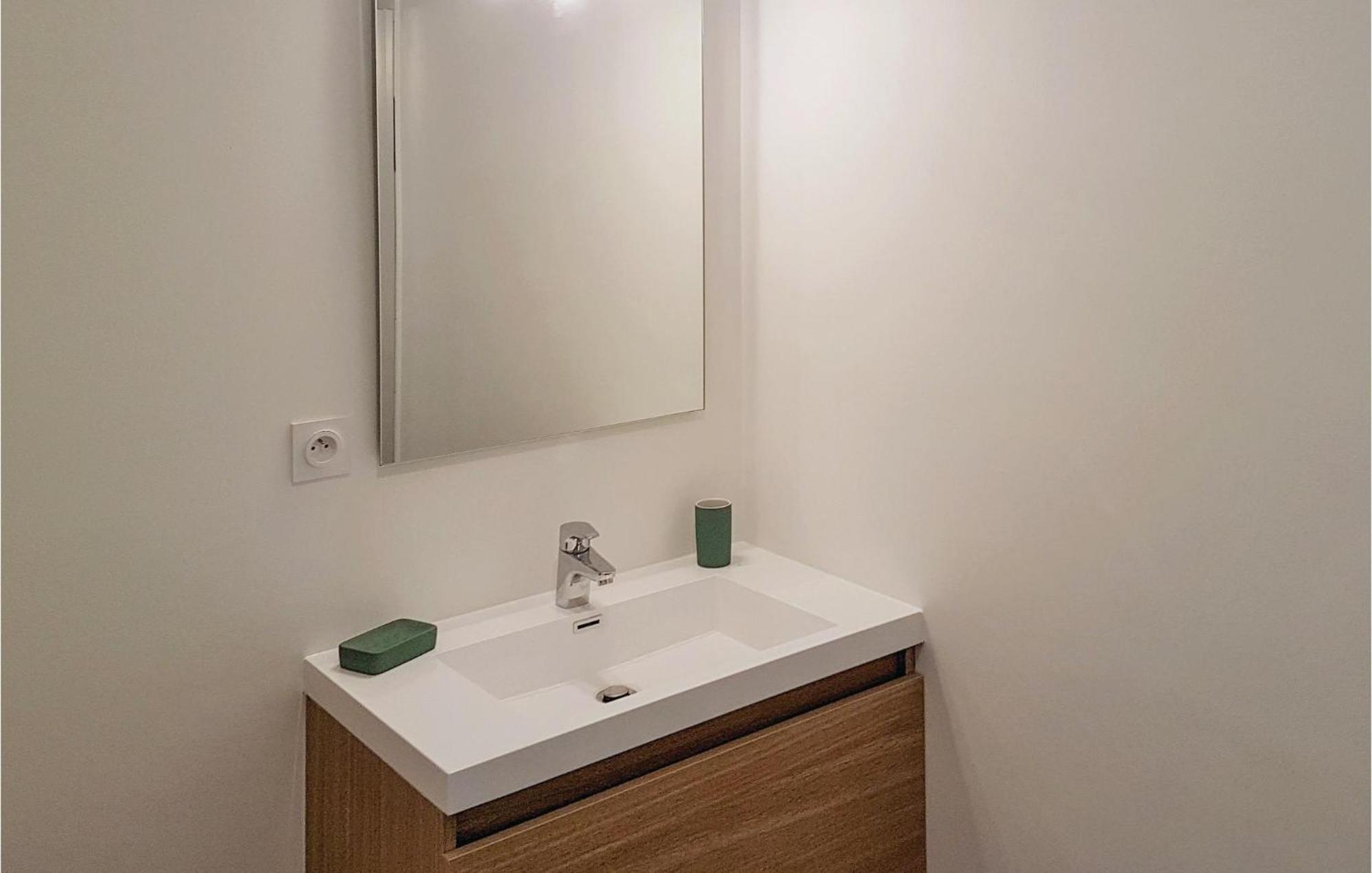 Beautiful Home In Erdeven With Kitchenette Dış mekan fotoğraf