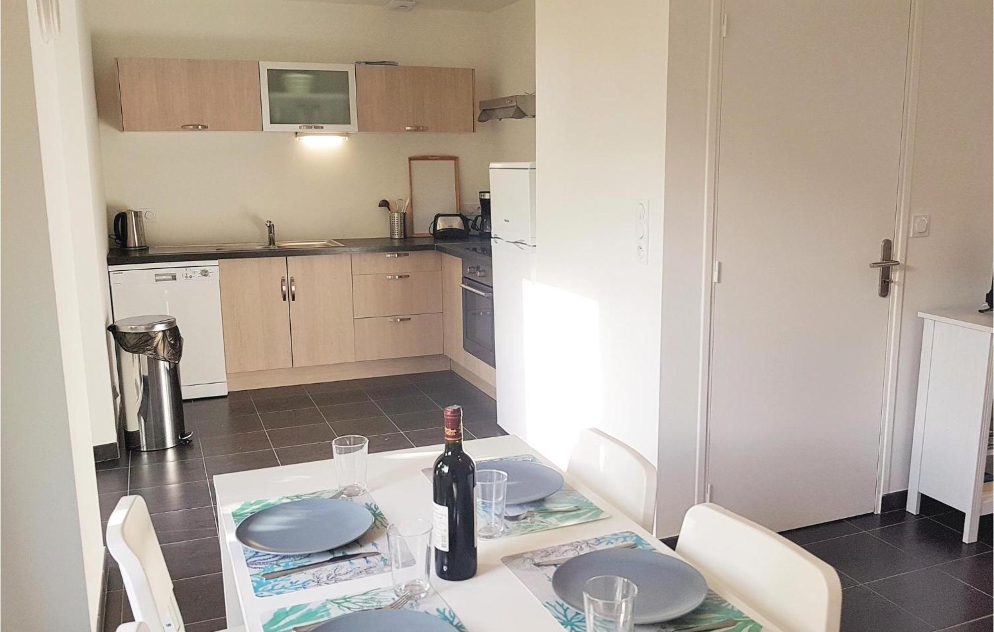 Beautiful Home In Erdeven With Kitchenette Dış mekan fotoğraf